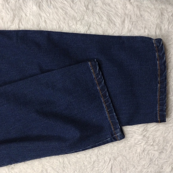 Rewind Blue Whiskering Distress Dark Wash Five Pocket High Rise Skinny Leg Jean - Picture 12 of 13